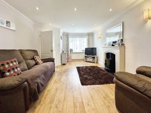 Lounge- click for photo gallery